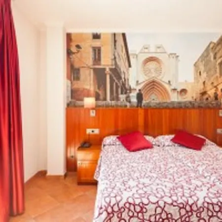 Placa De La Font Hotel Tarragona