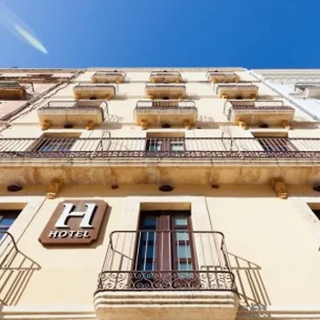 Hotel Placa De La Font *