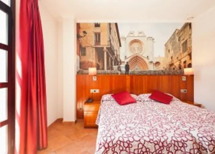 Placa De La Font Hotel Tarragona