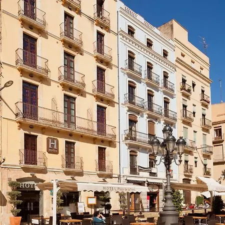 Hotell Placa De La Font